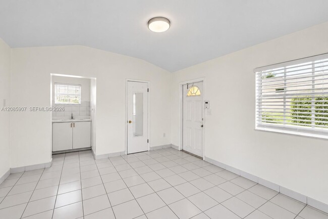 Photo - 3640 SW 25th St Unit Casita
