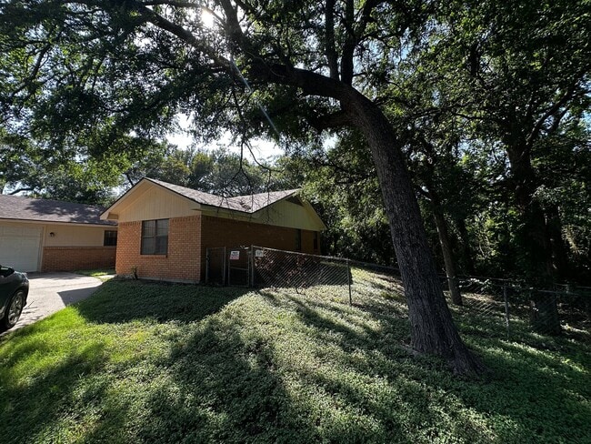 Photo - 8507 Bosque Blvd