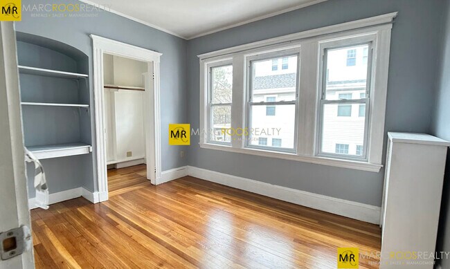 Photo - 16 Priscilla Rd Unit 2