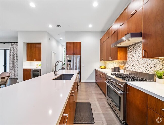 Building Photo - 3414 Mt Vernon St Rental