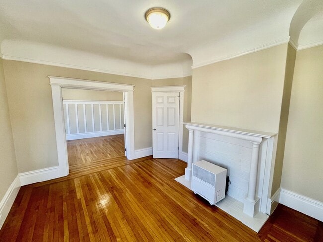 Photo - INCREDIBLE, MUST SEE NOE VALLEY TWO BEDROOM!!! Unit 5