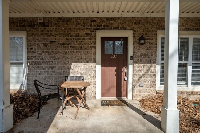 Photo - Woodlands Unit 237 - Available NOW