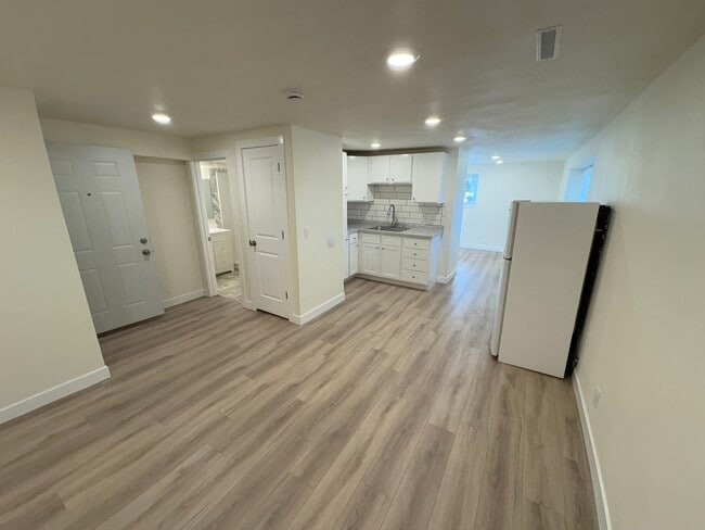 Photo - 6120 Strathmore Ln