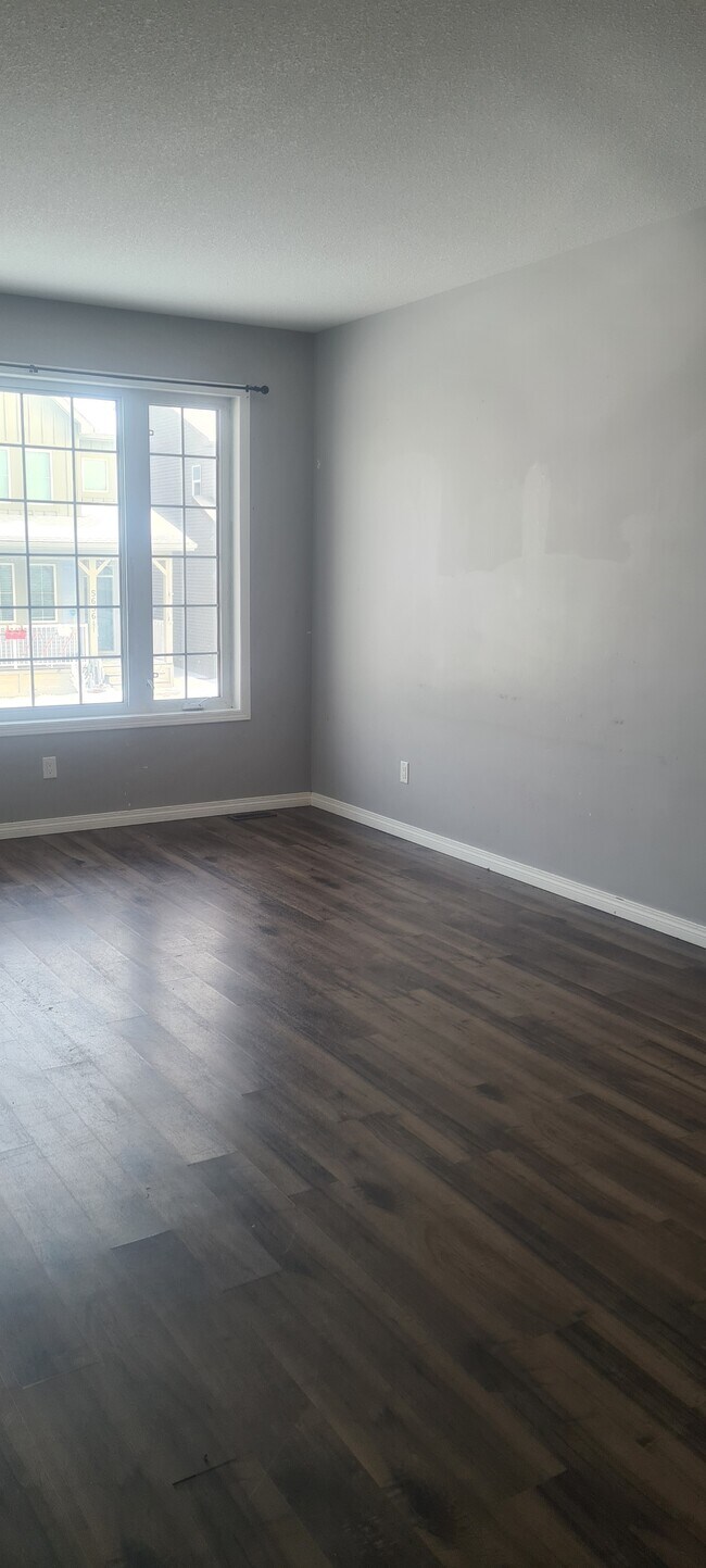 Photo - 5663 Vedette Rd