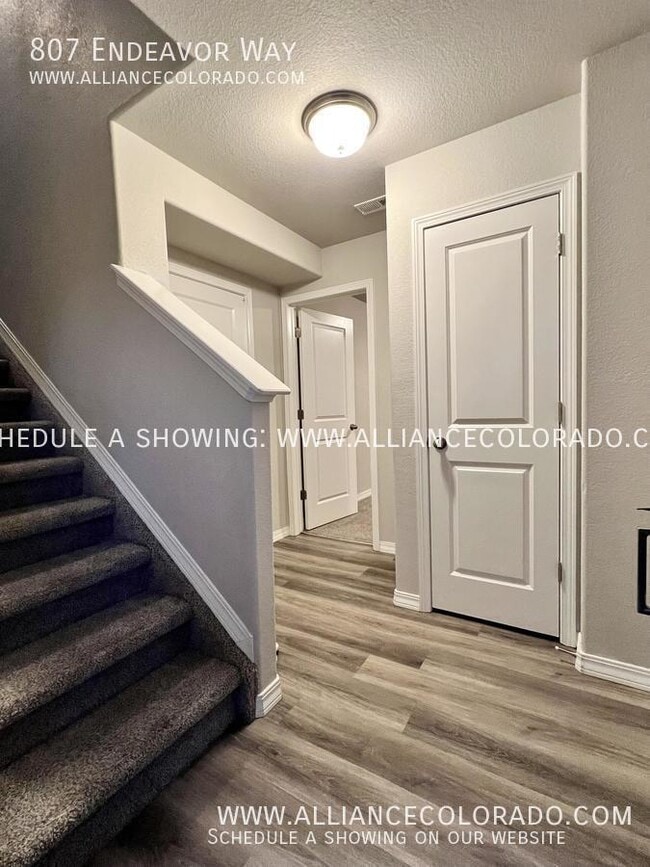 Photo - 807 Endeavor Wy