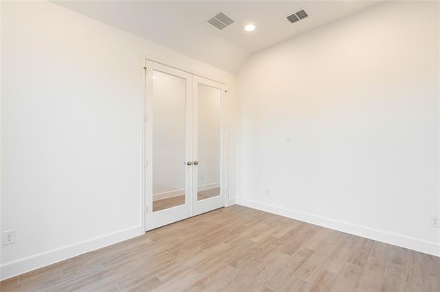 Photo - 2335 Butler Ave