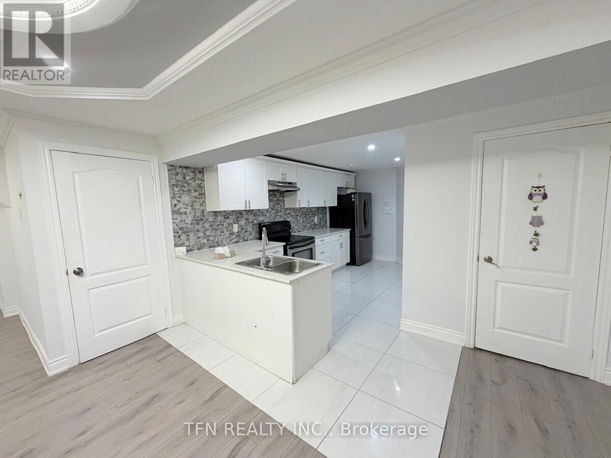 Photo - 2 Irwin Pl