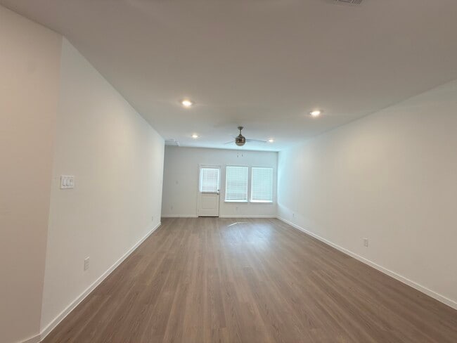 Photo - 9122 Serene Hvn Dr