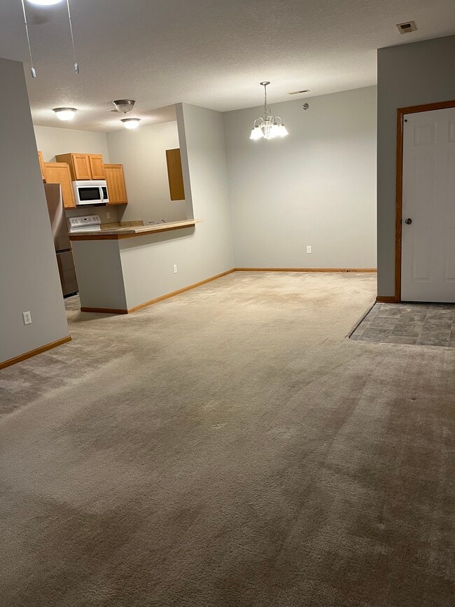 Photo - 1835 SW White Birch Cir