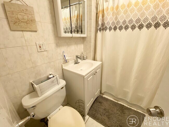 Photo - 106 Buttonwood St Unit 2