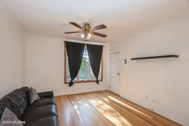 Photo - 5639 N Karlov Ave Unit 2FL