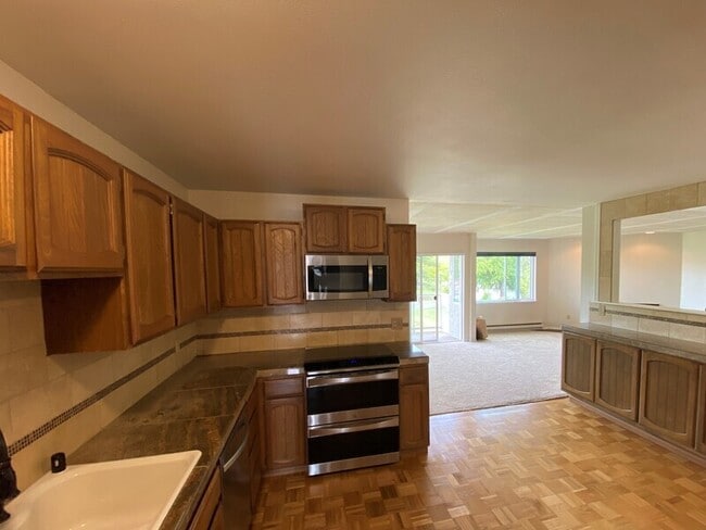 Photo - 9715 NE Juanita Dr Unit 310B