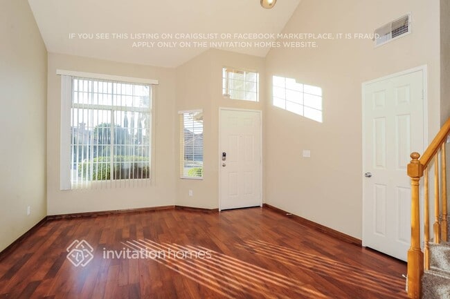 Photo - 39926 Milan Dr