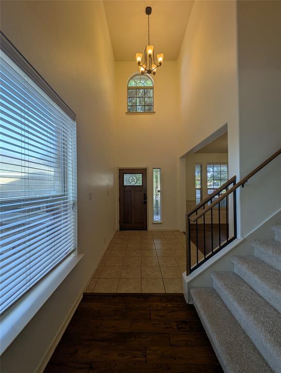 Photo - 1602 Westmeadow Trail