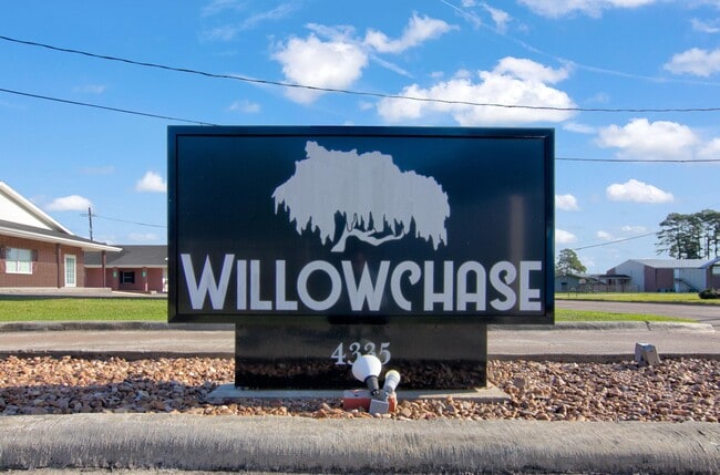 Photo - Willow Chase Apartments