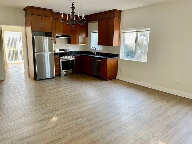 Photo - 14762 Friar St Unidad 3