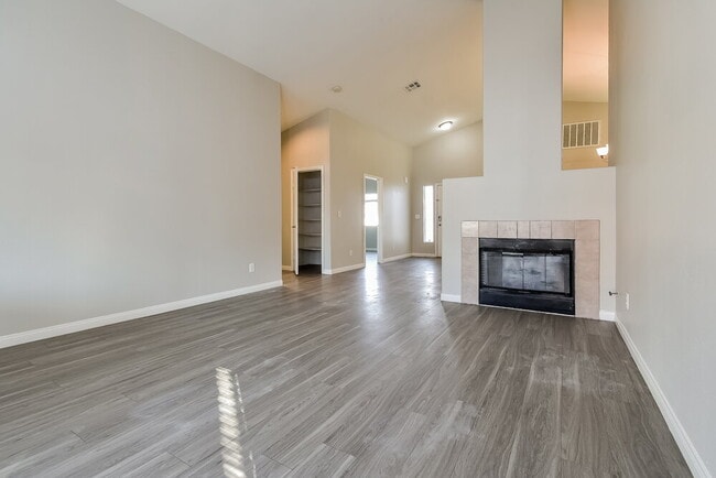 Photo - 6227 Eliza Ln
