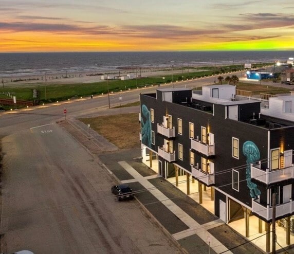 Photo - 803 Avenue K