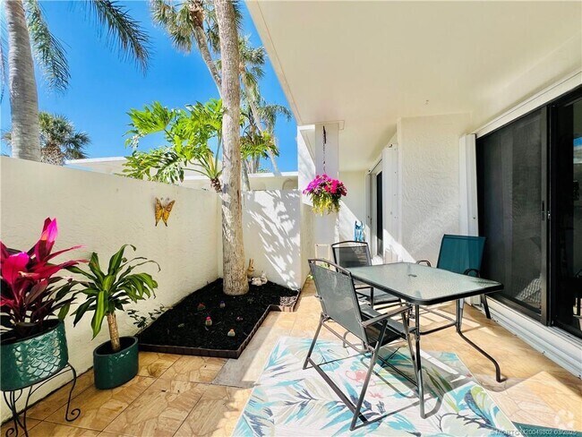 Building Photo - 3792 NE Ocean Blvd Unit 103 Rental