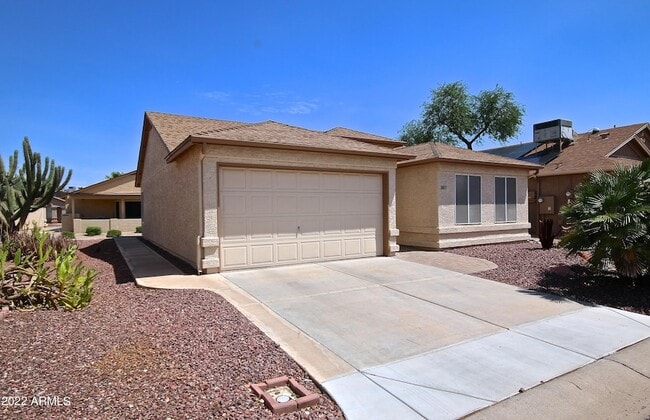 1800 E Winged Foot Dr