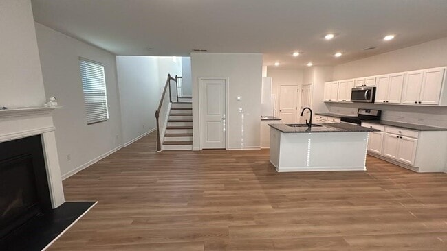 Photo - 5610 Flint Ln
