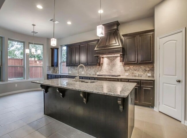 Photo - 6812 Humboldt Pl