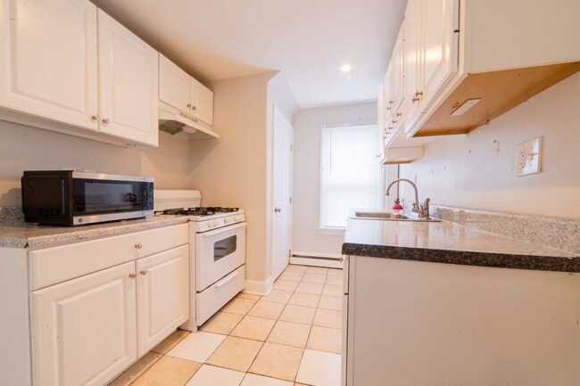 Photo - Beautiful 2-Story 3BR / 2BA Single-Family Home – Move-In Ready Rental