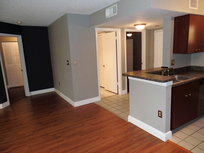 Photo - 2881 N Oakland Forest Dr Unit 110