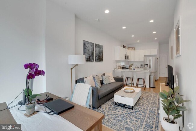 Building Photo - 709 N 19th St Rental