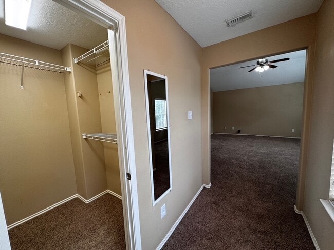 Building Photo - 1411 Hallcroft Ln