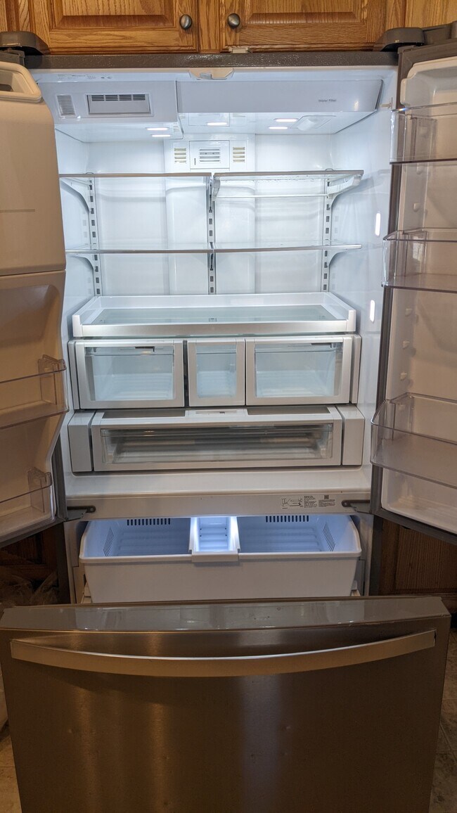 Photo - 7765 Maywood St