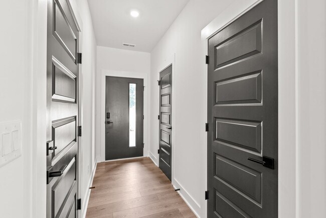 Photo - 2023 Wilson Ave