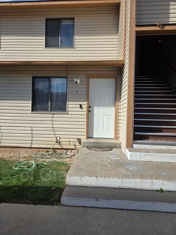 Building Photo - 1102 E Carolina Ave Unit 1