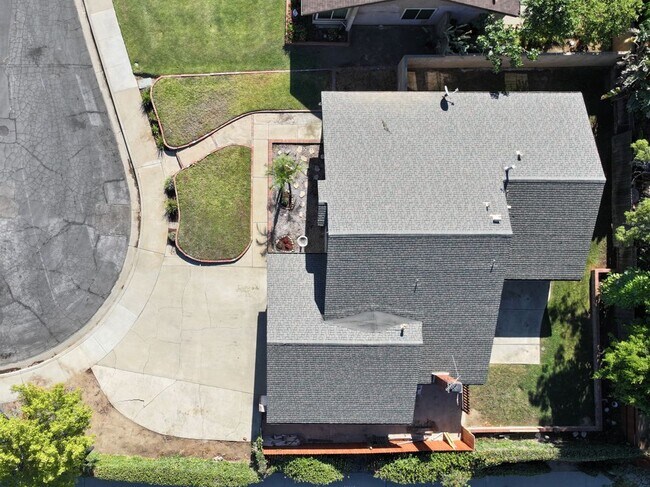 Photo - 1042 Bassett Ct