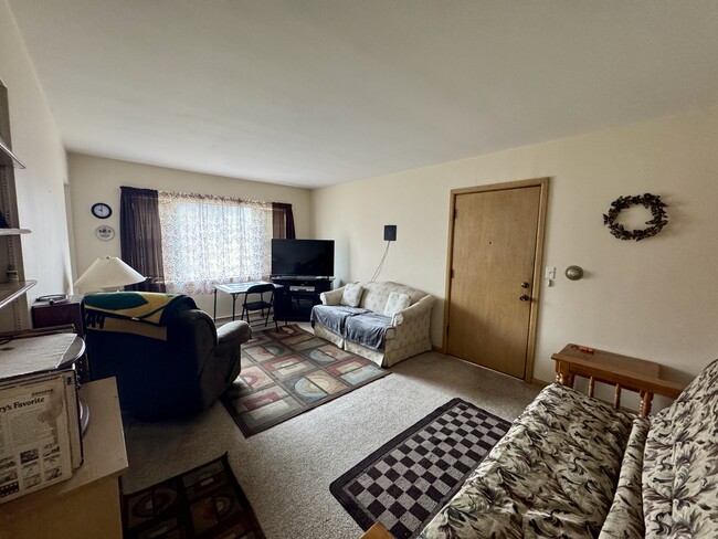 Photo - Forest Home 8 Unit Unit 1
