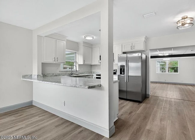 Photo - 1850 Harvester St