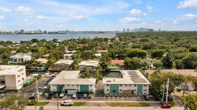 Photo - 1316 NE 105th St Unidad 202