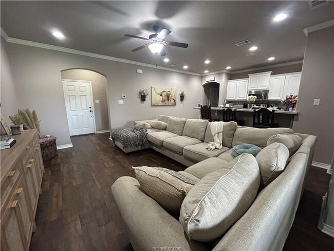 Photo - AUGUST MOVE IN!! Beautiful 3 Bedroom Townhome Available for Lease!