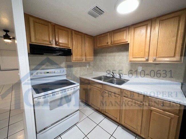 Photo - 432 NW 42 St