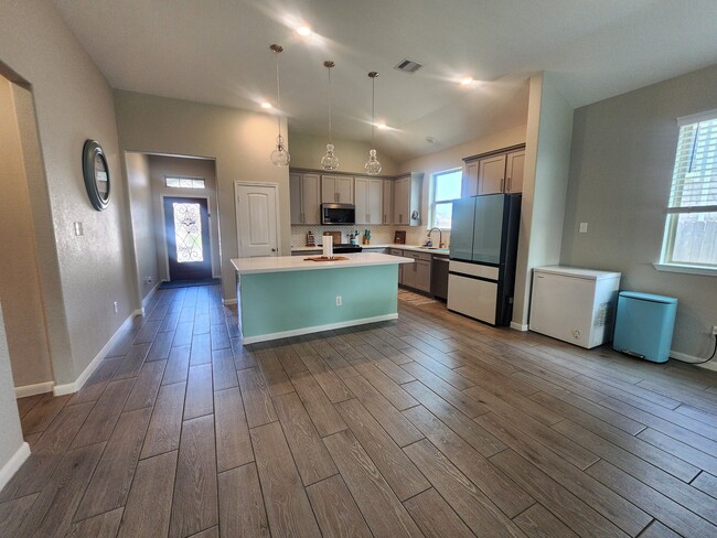 Photo - 7607 Sirocco Ln