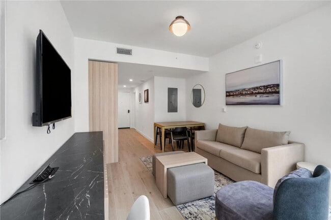 Photo - 225 N Miami Ave Unidad SI ID1520402P