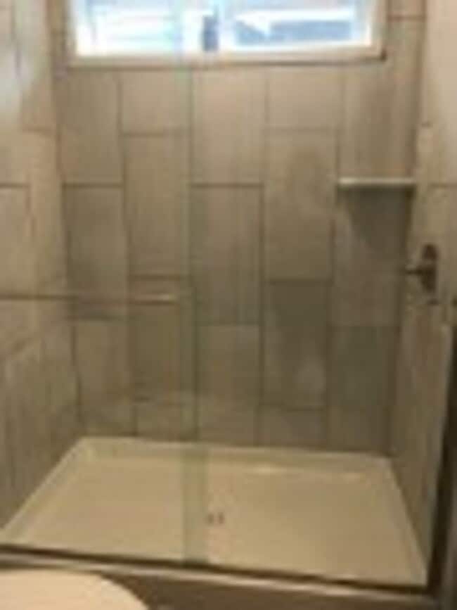 Photo - 1892 Front St Unit B