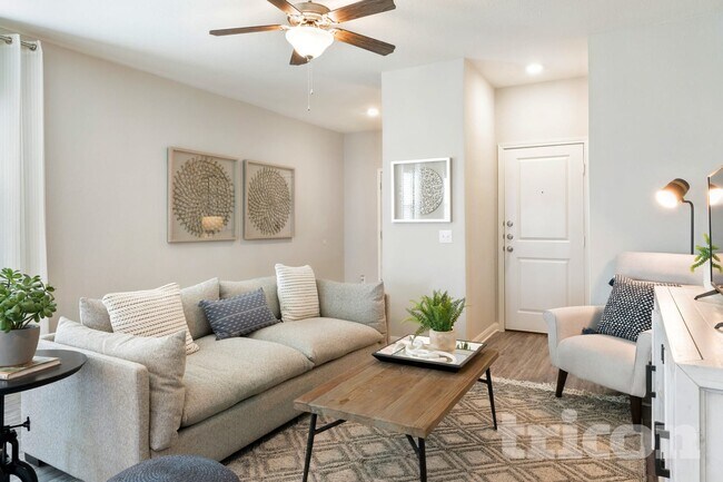 Photo - 14303 Palm Ridge