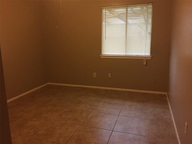 Photo - 17318 Edgehaven Dr