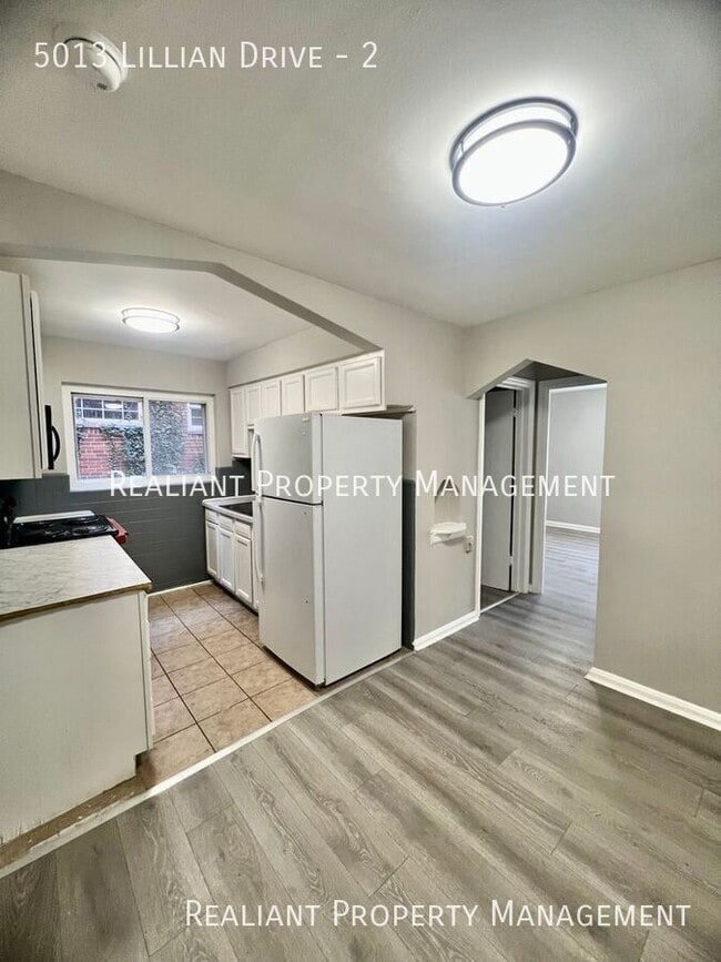 Photo - 5013 Lillian Dr Unit 2