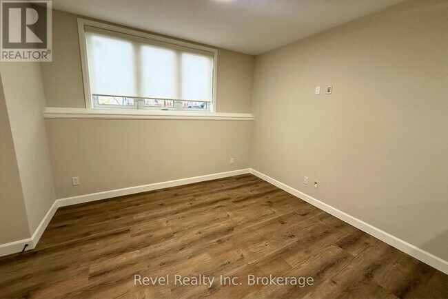 Photo - 675 Princess St