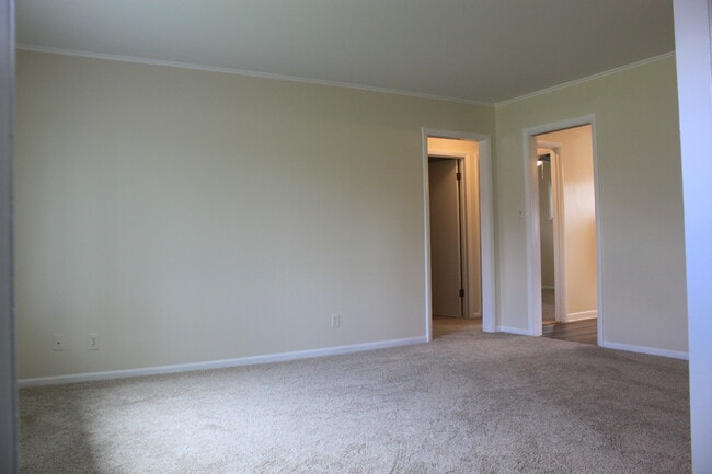 Photo - 63 Pine Ct