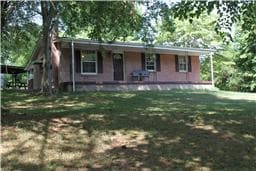 Beautiful Country Setting! Brick 3 Bed/2 B... - Beautiful Country Setting! Brick 3 Bed/2 B... House