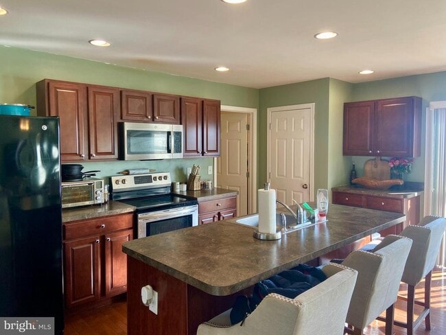 Photo - 27 E Imperial Dr