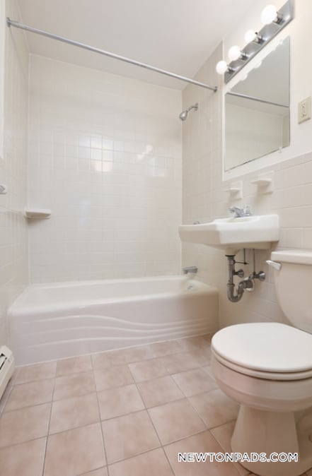 Photo - 276 Grove St Unidad 11